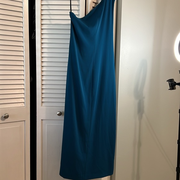 Laundry by Shelli Segal One Shoulder Dress - Picture 4 of 4